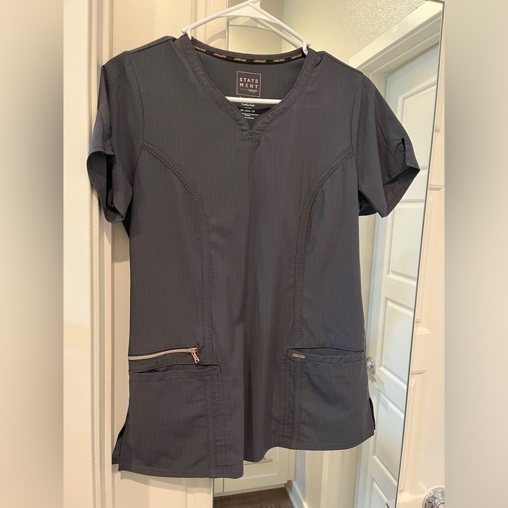 Cherokee Statement Women Scrubs Top & Bottom Petite XS Pewter (Charcoal) set